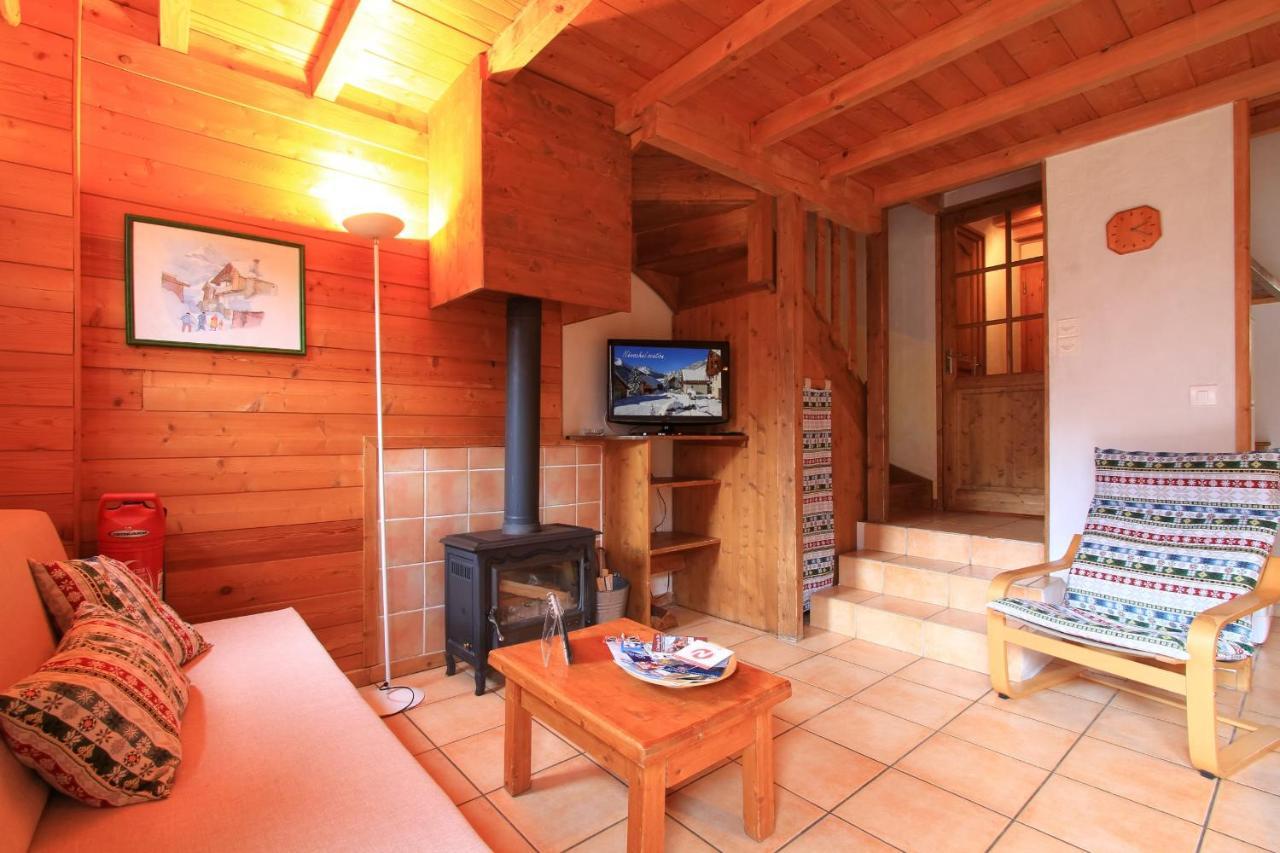 Le Gouroun Hameau Des Chazals Nevache Hautes Alpes Exterior foto