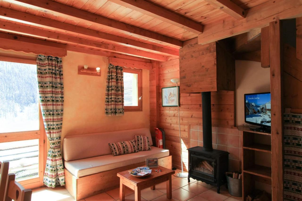 Le Gouroun Hameau Des Chazals Nevache Hautes Alpes Exterior foto