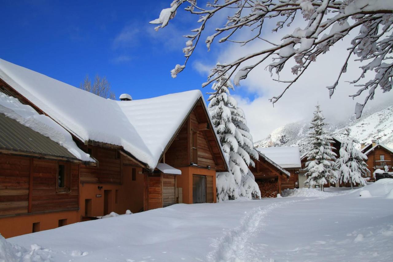 Le Gouroun Hameau Des Chazals Nevache Hautes Alpes Exterior foto