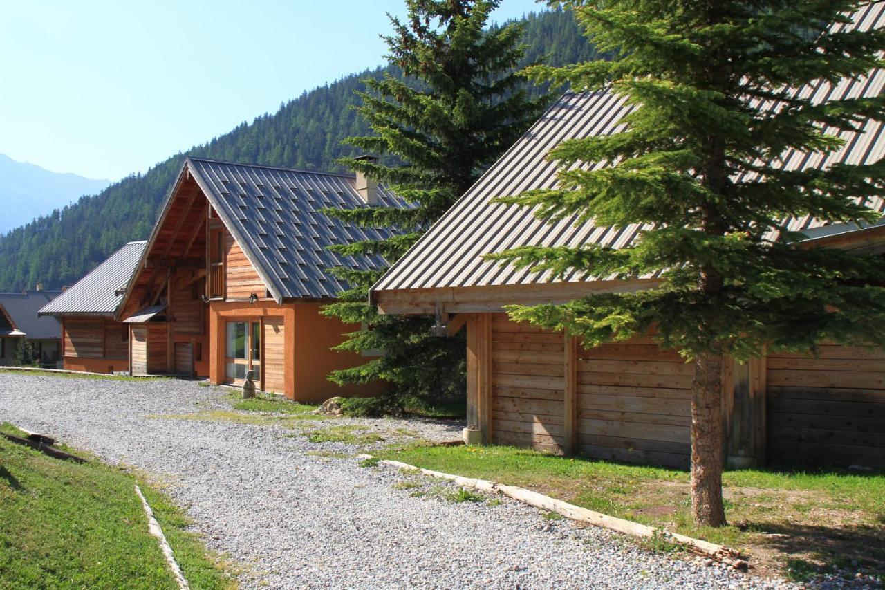 Le Gouroun Hameau Des Chazals Nevache Hautes Alpes Exterior foto
